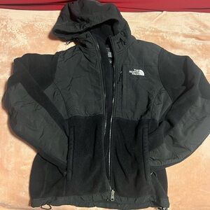 The North Face Men's Black Performance Jacket